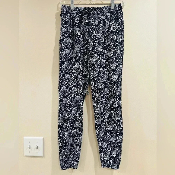 🔥Rachel Zoe sweatpants 🔥 - Picture 1 of 8
